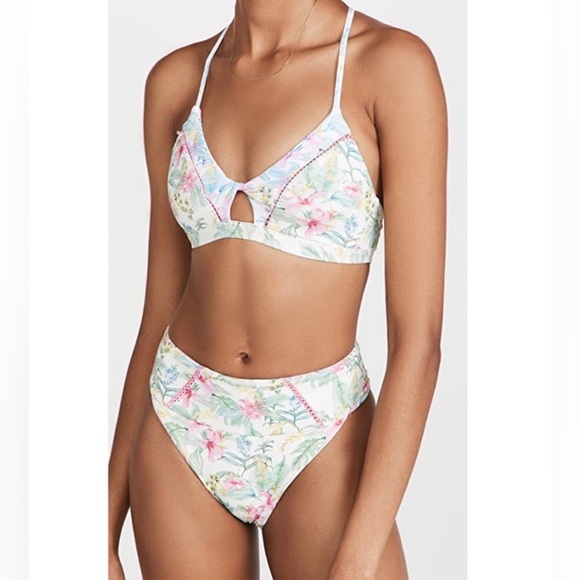 LoveShackFancy x Hurley Hawaiian Hibiscus Reversible Cheeky Bikini Bottoms NEW - Picture 2 of 5